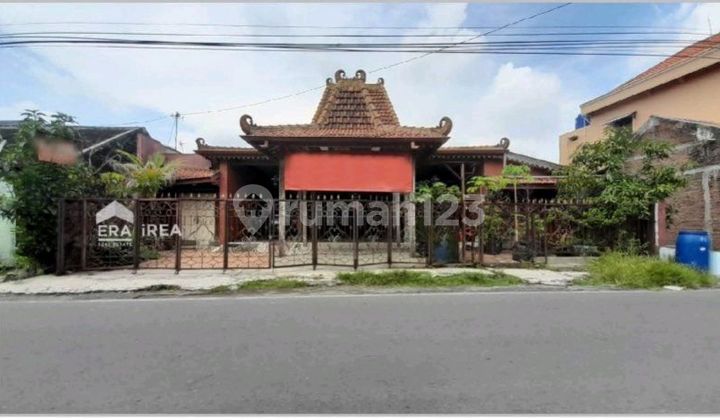Joglo House for Sale in Sumber, Banjarsari, Solo 1