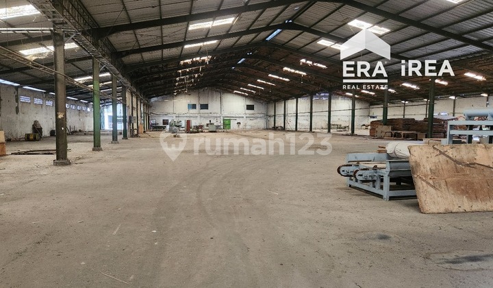 Red Zone Warehouse for Sale Solo Near Toll Exit