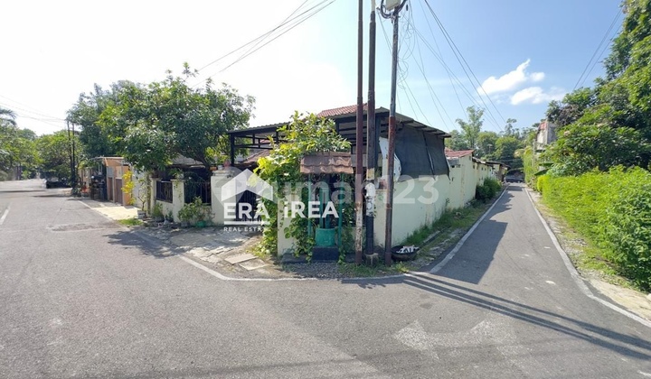 Rumah Solo Kota Dekat Stadion Manahan Rumah Solo Kota Dekat Stadion Manahan