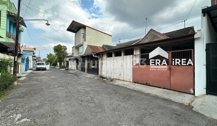 Dijual Rumah Solo Baru Dekat Pakuwon Mall 1