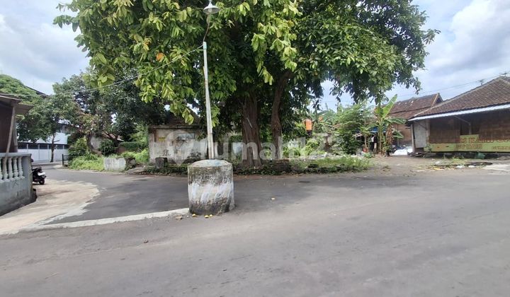 Tanah Solo Strategis Dekat Kampus UMS Tanah Solo Strategis Dekat Kampus UMS