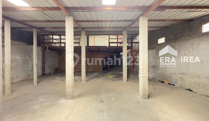 Warehouse Rent in Solo Near Pasar Gedhe Warehouse Rent in Solo Near Pasar Gedhe
