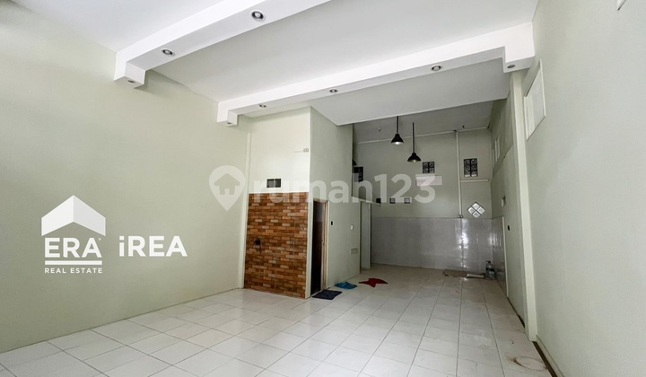 Rent Commercial Space in Solo Near Taman Jaya Wijaya Rent Commercial Space in Solo Near Taman Jaya Wijaya