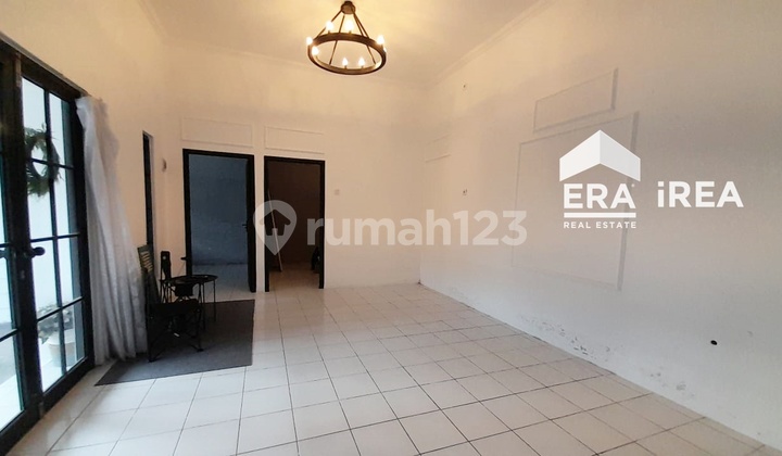 Solo House for Sale Near Karanganyar Square