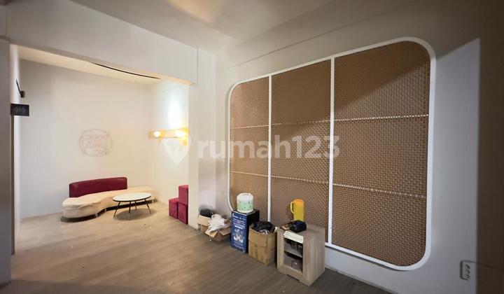 Ruko for Rent in Solo Near Pasar Kembang 2