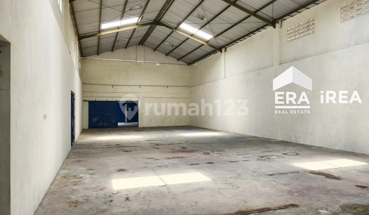 Warehouse Rental in Solo Near Manahan Stadium