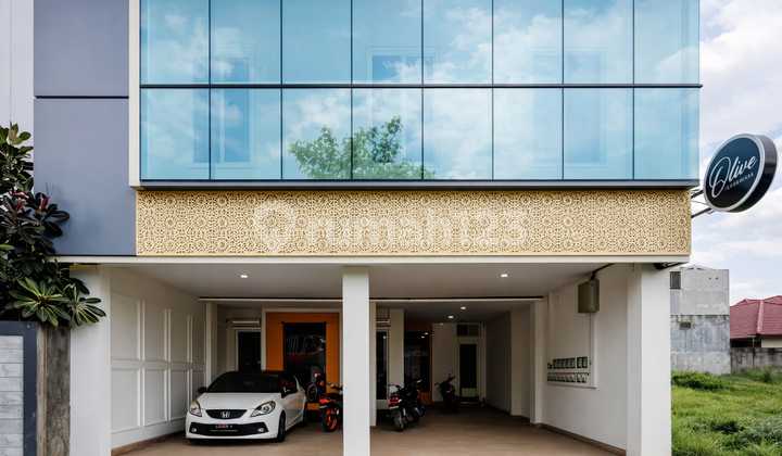 Guest House for Sale Cheap 4 Floors in Solo Near Manahan Stadium 2