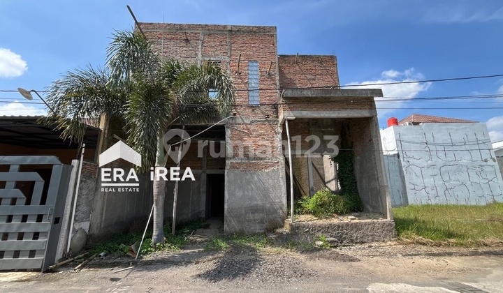 2-Story Cluster House in Solo Baru Near Dr. Oen Hospital