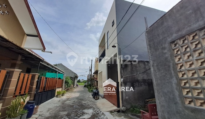 Dijual Rumah 2 Lantai Solo Barat Dekat Kampus Ums Colomadu 2