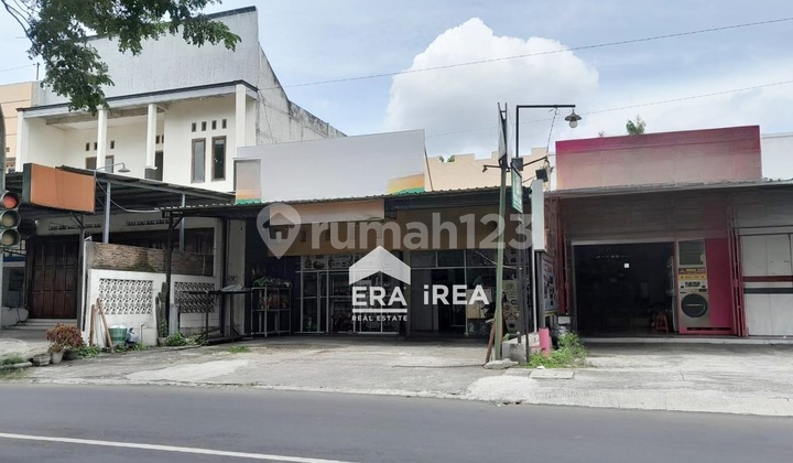 Dijual Ruko Strategis di Solo Jaten Dekat Alun Alun Karanganyar Dijual Ruko Strategis di Solo Jaten Dekat Alun Alun Karanganyar