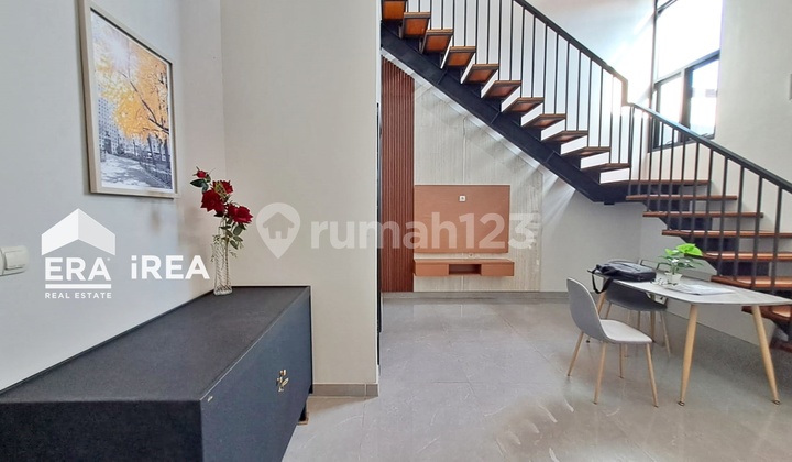Rumah Baru Modern 2 Lantai Dekat Pusat Bisnis Solo Baru