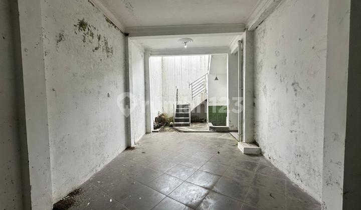 Rumah Siap Huni 3 Lantai Solo Dekat Alun Alun Karanganyar 2