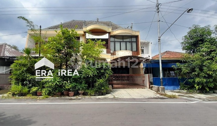 Dijual Rumah 2 Lantai Dekat Taman Balaikambang Solo Dijual Rumah 2 Lantai Dekat Taman Balaikambang Solo