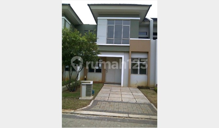 For Sale House, 2 Side by Side, Location: Naturale Foresta - BSD For Sale House, 2 Side by Side, Location: Naturale Foresta - BSD