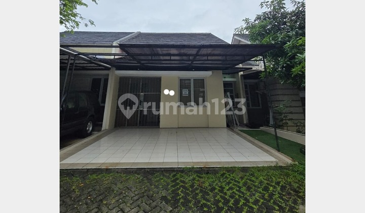 Rumah Bagus Lokasi Strategis di Cluster Sevilla Bsd - Akses Stasiun KRL Rumah Bagus Lokasi Strategis di Cluster Sevilla Bsd - Akses Stasiun KRL