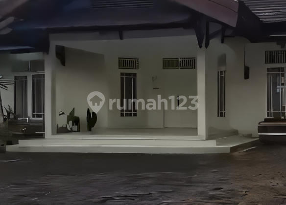 Villa for Sale in Good and Well-Maintained Condition in Coolibah Cipanas, Puncak Bogor