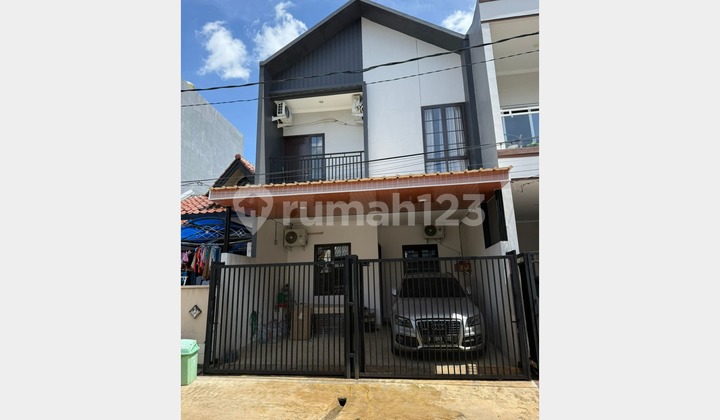 Rumah Siap Huni Full Furnished di Regency Melati Mas, Serpong, Tangerang Selatan Rumah Siap Huni Full Furnished di Regency Melati Mas, Serpong, Tangerang Selatan