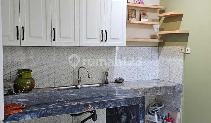 Dijual Rumah 2 Lantai Cantik di Cendana Parc Lippo Karawaci Tangerang 2