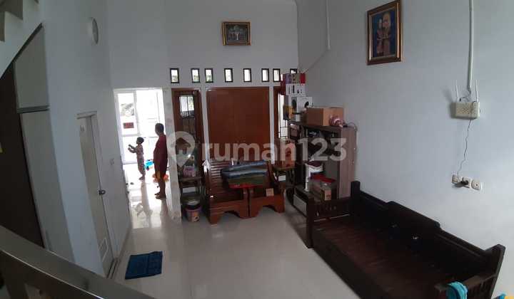Rumah 3 Lantai Dekat Stasiun KRL Tambun Selatan, Bekasi Rumah 3 Lantai Dekat Stasiun KRL Tambun Selatan, Bekasi
