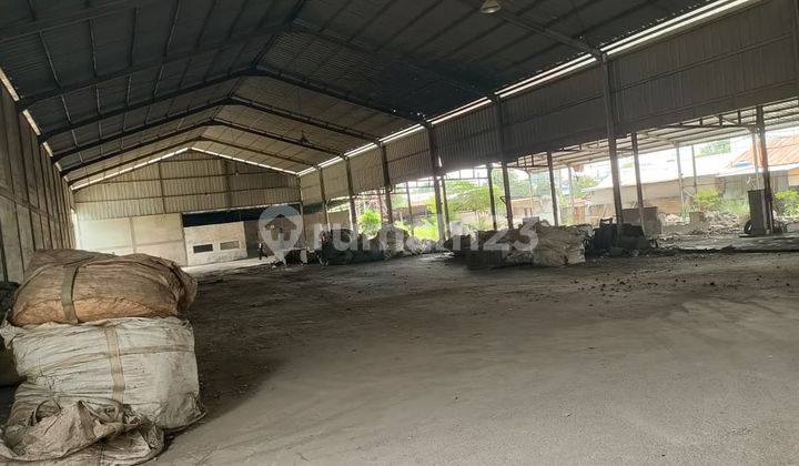 For Rent Warehouse With Office and Employee Mess in Mustikasari, East Bekasi