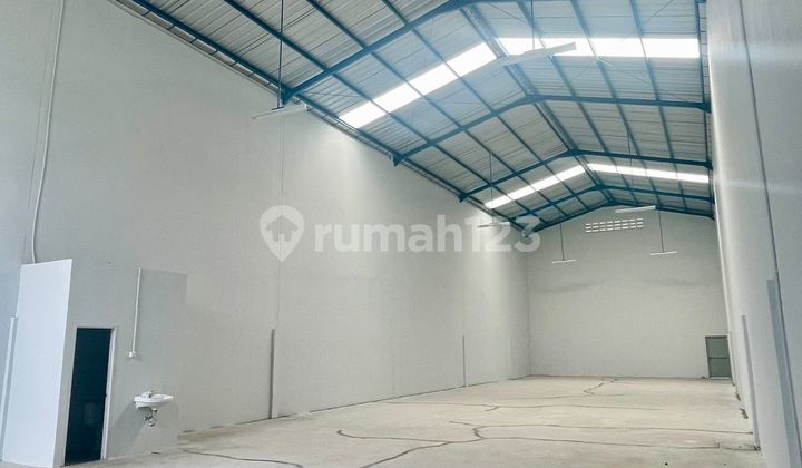 Gudang Baru I Laksana di Sewakan Ukuran 2280M2