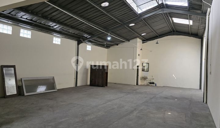 Warehouse for Rent in Sumur Bor Size 180m² Ready to Occupy