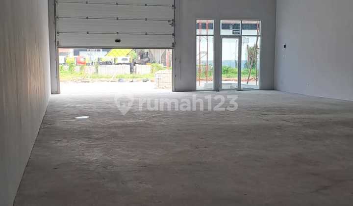 Warehouse in Tritonville Batu Ceper 120m2 Ready to Occupy