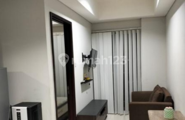 Apartment in Diamond Tower 1 Bedroom Semi Furnished in Puri Mansion
