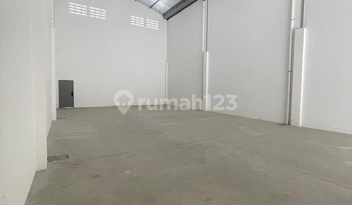 Warehouse in Duta Indah Starhub 220.05 M² Ready to Occupy Warehouse in Duta Indah Starhub 220.05 M² Ready to Occupy