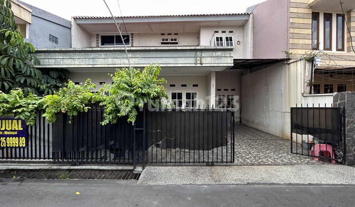 A Step to Soepomo Raya, Ready-to-Live Home in West Tebet (L 13 X W 13.7) 2