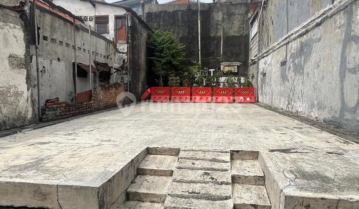 (L 6 X W 15) Cheapest Land Plot in East Tebet with One-Car Road Access