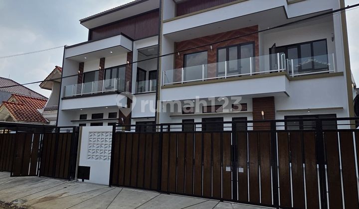 Jual Rumah Mewah Nusa Loka Bsd