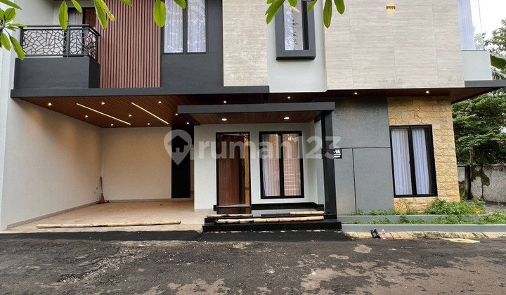 Rumah Cluster Jagakarsa Jakarta Selatan Posisi Hook