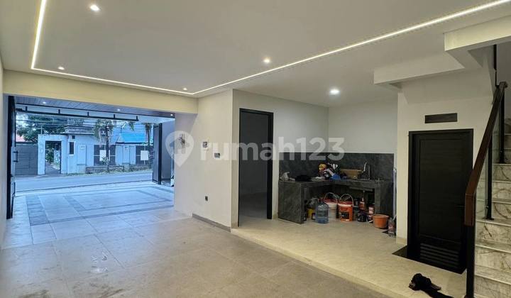 House in Jagakarsa, South Jakarta, by the main road 2