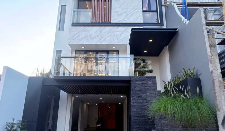 Jagakarsa South Jakarta Townhouse with Private Pool