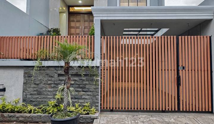 House for Sale in Jagakarsa, South Jakarta, by the Main Road