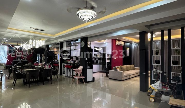 Sukajadi House at Golf Park Needs Minor Renovation, Fully Furnished House at Batam Center, Batam 2