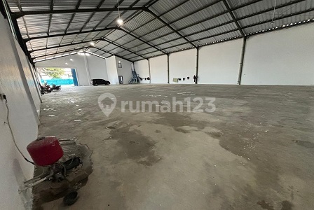 Ready-to-use warehouse near toll gate, accessible by 40ft container in Bitung. 20715 Ready-to-use warehouse near toll gate, accessible by 40ft container in Bitung. 20715