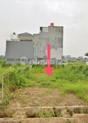Ready-to-build land, already fenced, strategic location in Meruya. 20725