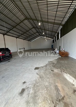 Ready-to-use warehouse near toll gate, accessible by 40ft container in Bitung. 20715 Ready-to-use warehouse near toll gate, accessible by 40ft container in Bitung. 20715