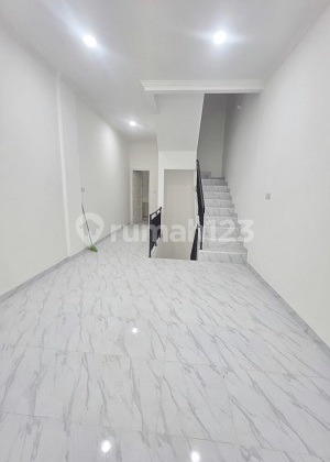 New 3-story house with rooftop near campus, mall in Tanjung Duren. 16213 New 3-story house with rooftop near campus, mall in Tanjung Duren. 16213