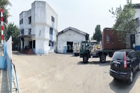 Ready-to-use factory/warehouse, industrial area, container access in Cikokol. 20627