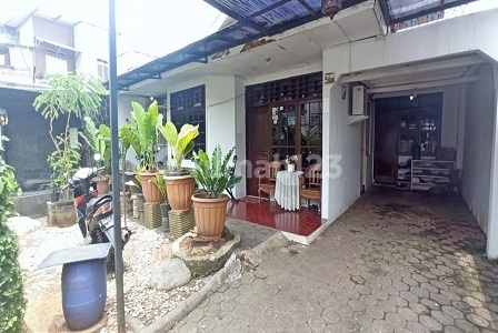 Rumah Furnished, Tanah Luas 2 Lantai di Larangan, Tangerang. 16238