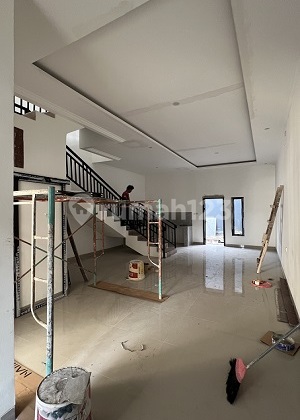 Rumah Gress Jln 3 Mbl Hdp Selatan, Granit 60X60 di Meruya. 20737 Rumah Gress Jln 3 Mbl Hdp Selatan, Granit 60X60 di Meruya. 20737