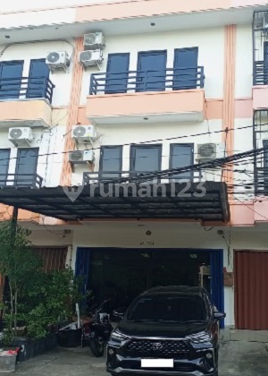 Ready-to-Use Shop House in Greenville East, 16207 2