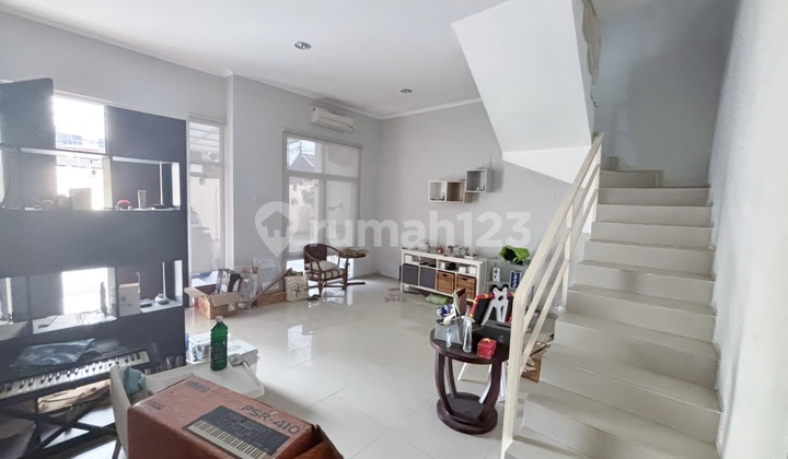 Nice House, Wide Street, Affordable Price in Joglo. 16139