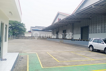 Factory in Greenland area, includes 40ft container, smooth road in Cikarang