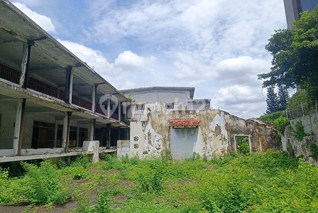 Gedung 2lt super strategis di Jl. Gajah Mada, cck utk ktr logistik,sekolah dll. 20729