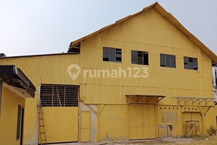 2-story warehouse suitable for containers, strategically located and easily accessible in Ancol. 20724 2-story warehouse suitable for containers, strategically located and easily accessible in Ancol. 20724