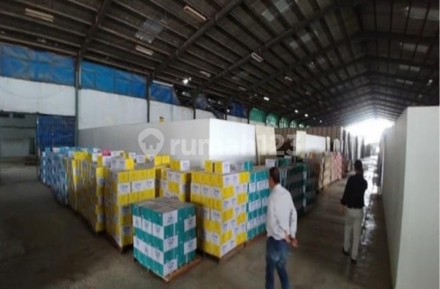 Pabrik msk kontener dekat pintu tol di Cikokol, Tangerang. 20507